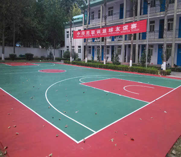 天津市南开区凌奥国际公寓4mm丙烯酸塑胶篮球场